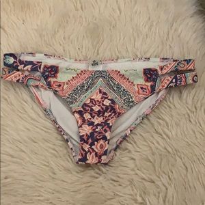 billabong tribal/aztec print bottoms